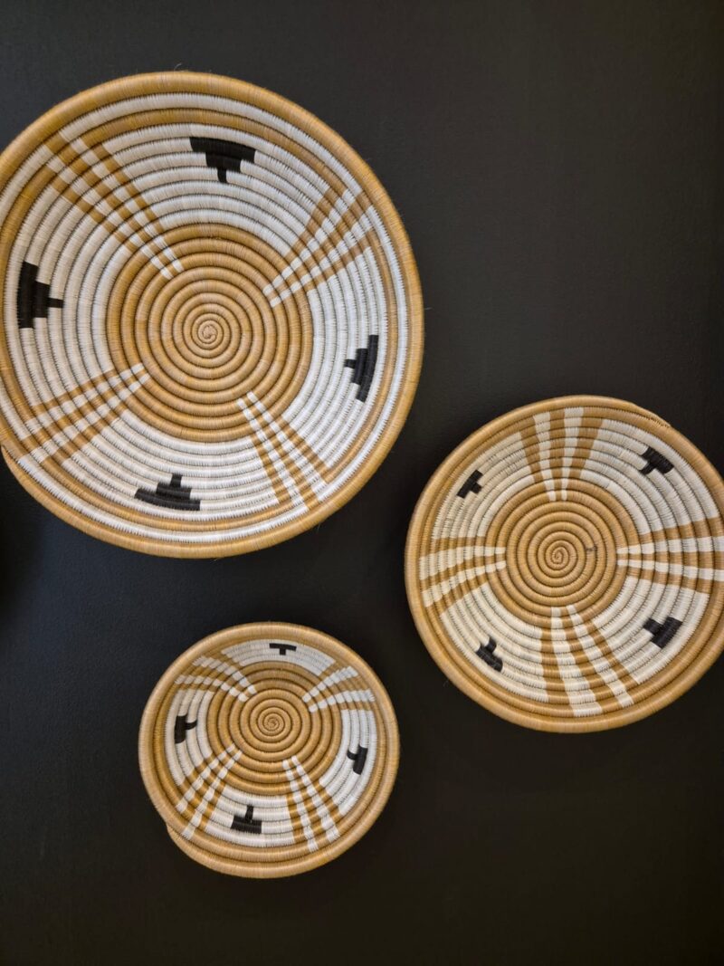 Handwoven Seagrass Bowl with Natural Sisal Fibers  T design – Set of 3