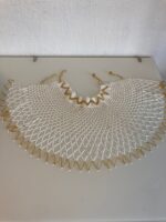 Round neck 6 shoulders necklace white & yellow